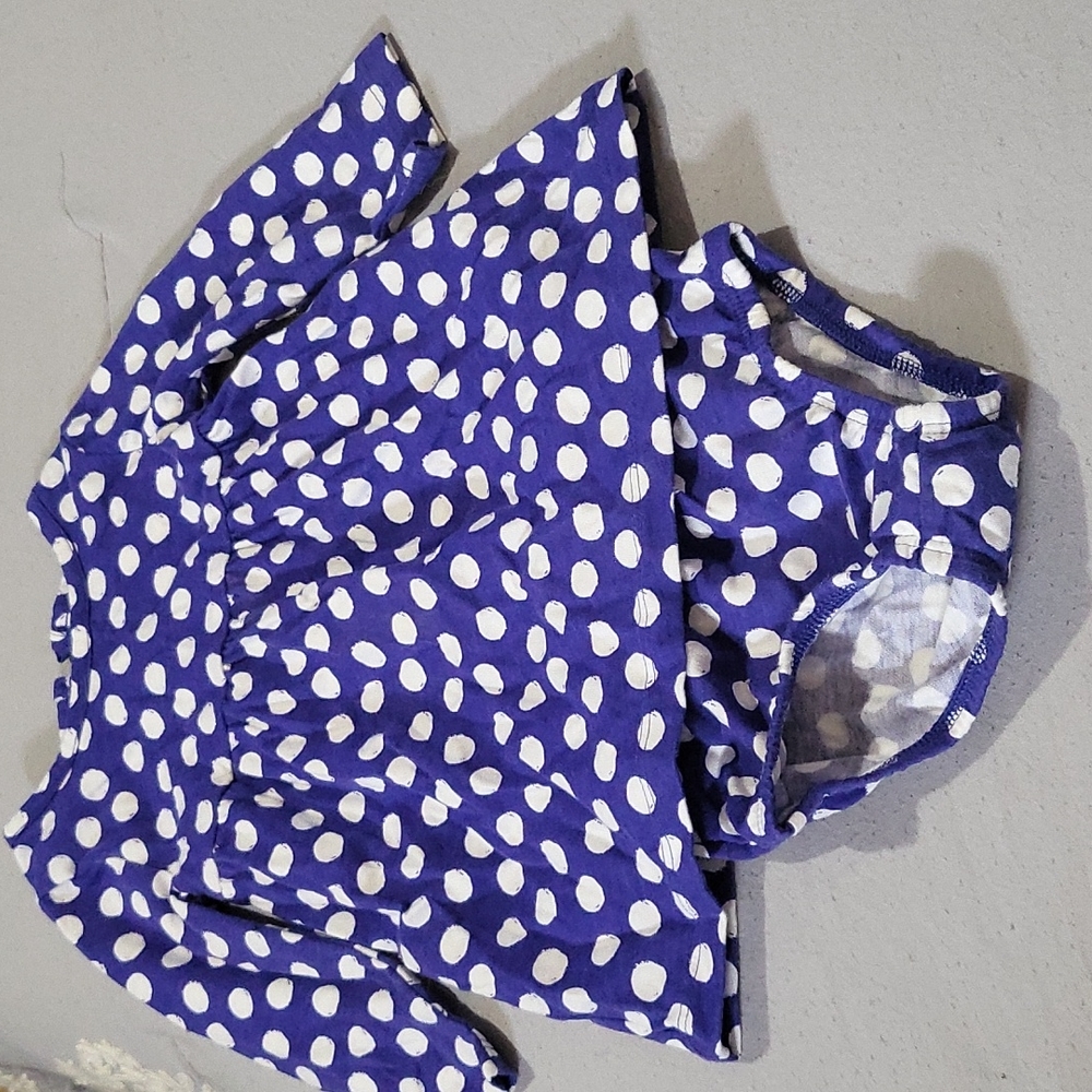 Long sleeve dress with diaper covee